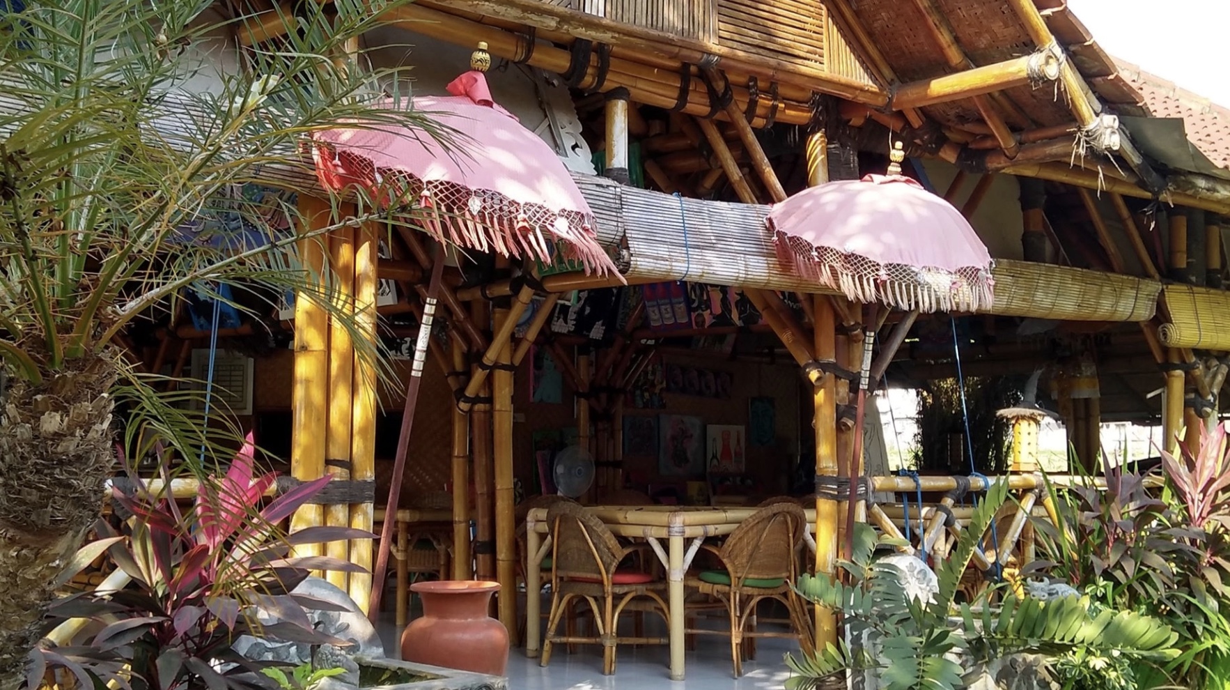Warung Bambu Pemaron Warung Bambu Pemaron