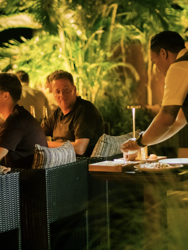 The 10th Table Lovina The 10th Table Lovina