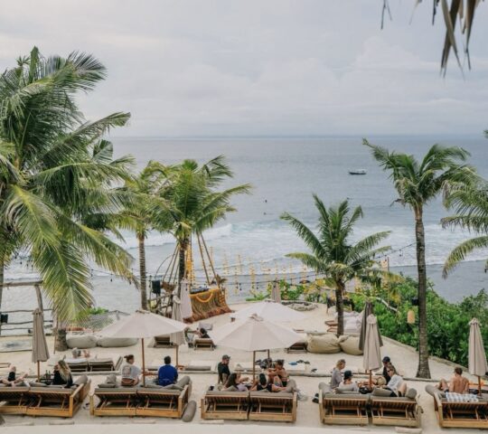 Suku Beach Club, Nusa Ceningan